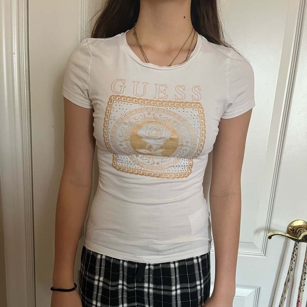 White Guess shirt with gold rose print and white tiny diamonds #y2kfashion